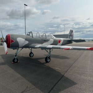 Rundflug in der legendären Yak-52 (Dauer: 20 min.)