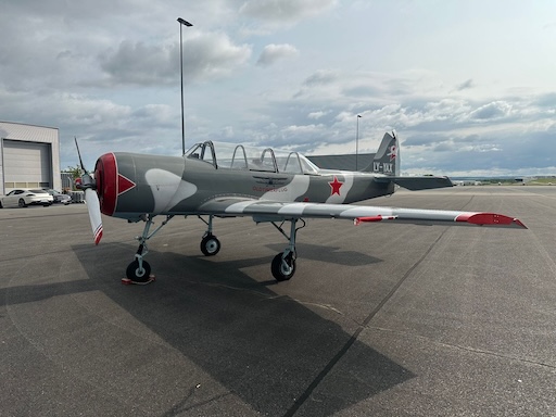Yak-52